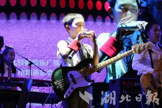 “山西挖眼案”受害男孩高考721分，全国同专业第一，考上长春大学成双学位大学生